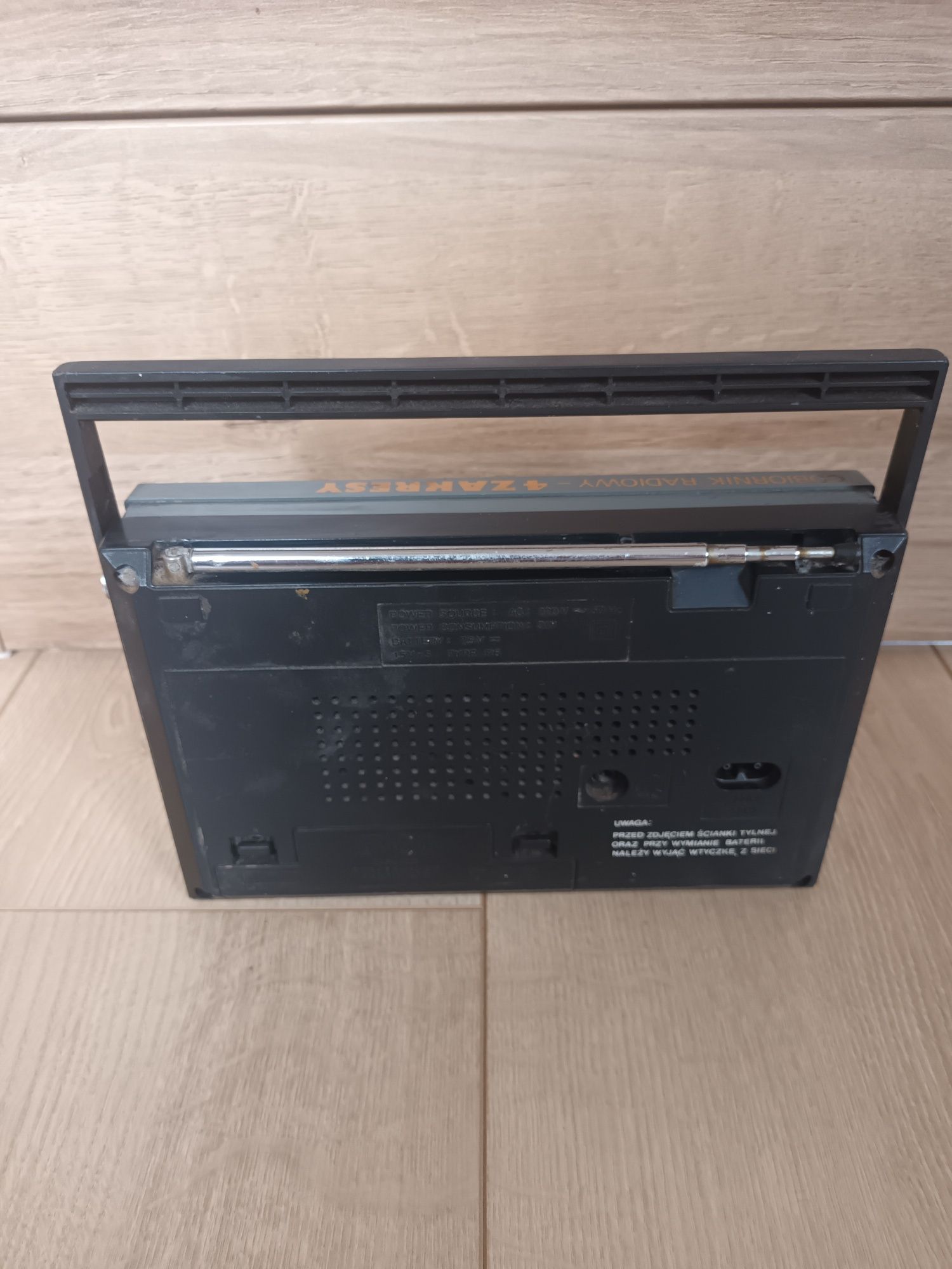 Radio Unitra Eltra Ania R-612