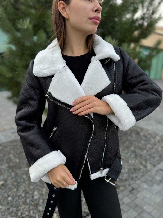 Дублянка жіноча S-XL з еко-хутром чорна білий комір до -10 градусів