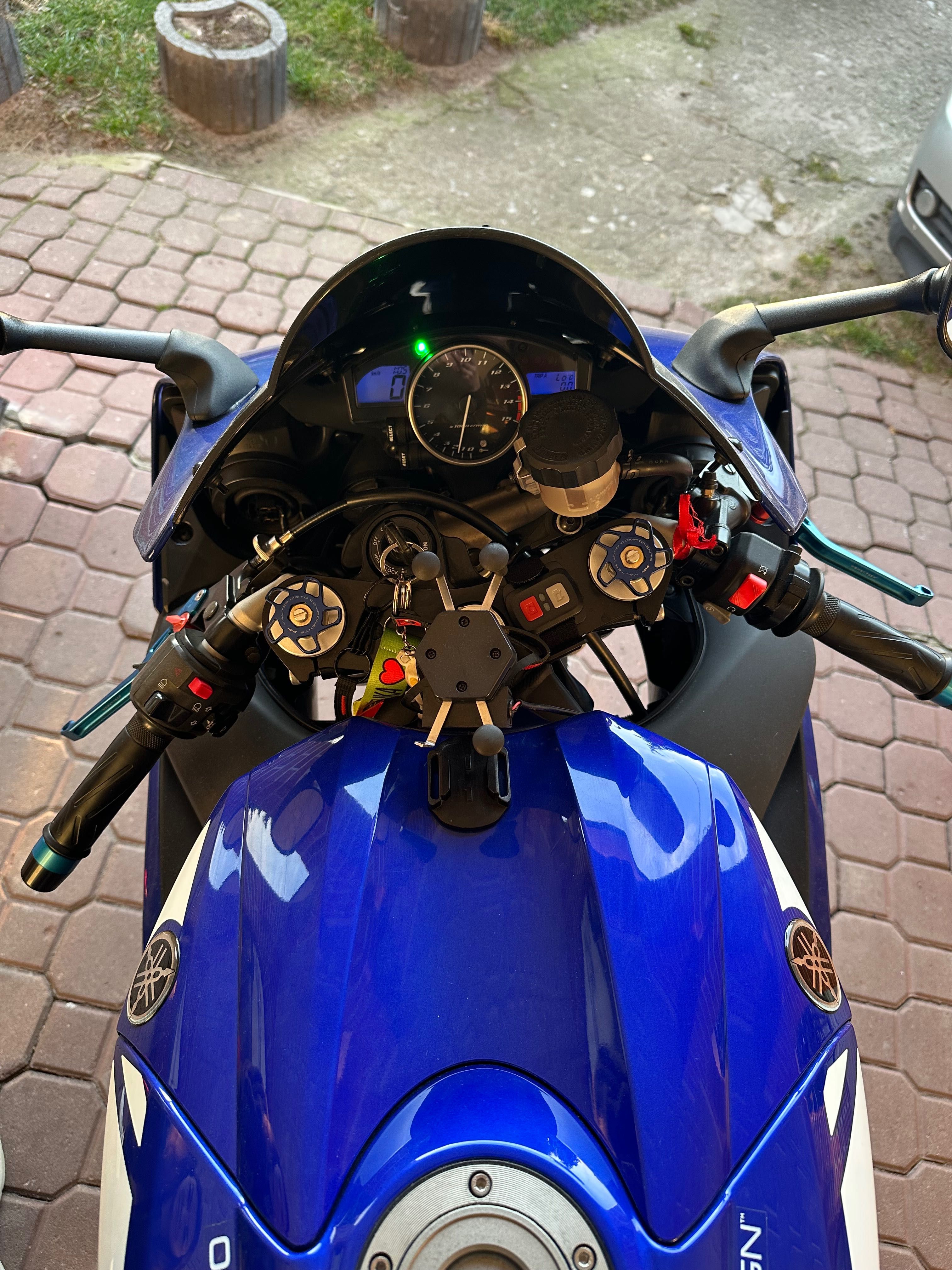 Sprzedam Yamaha R1 RN12 2005r