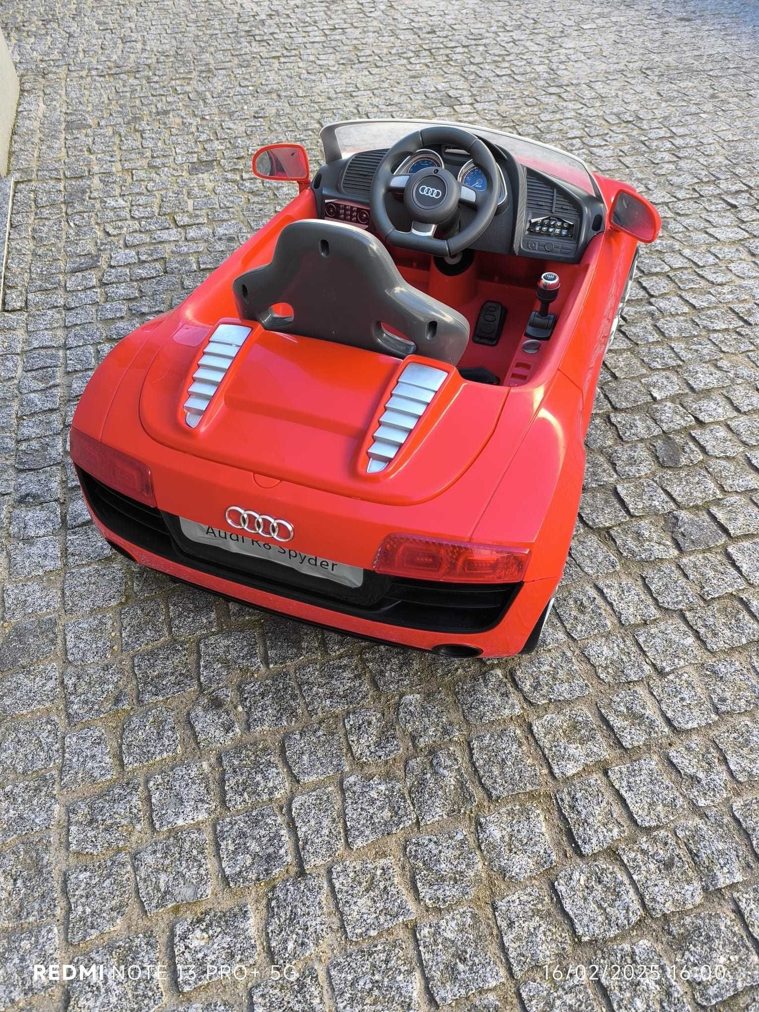 Carro eléctrico audi r8