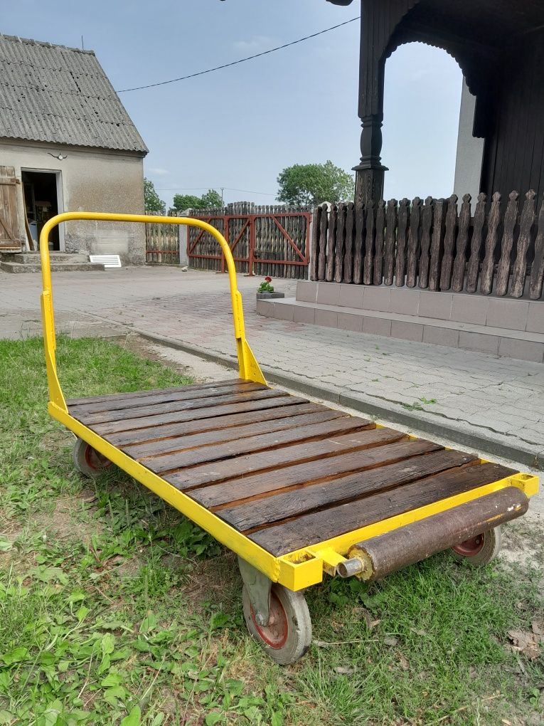 Wózek magazynowy transportowy
