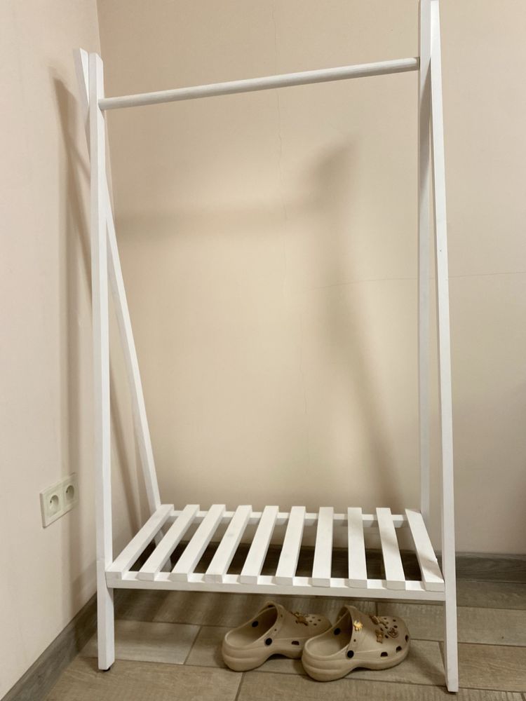Вешалка напольная ПРОДАМ