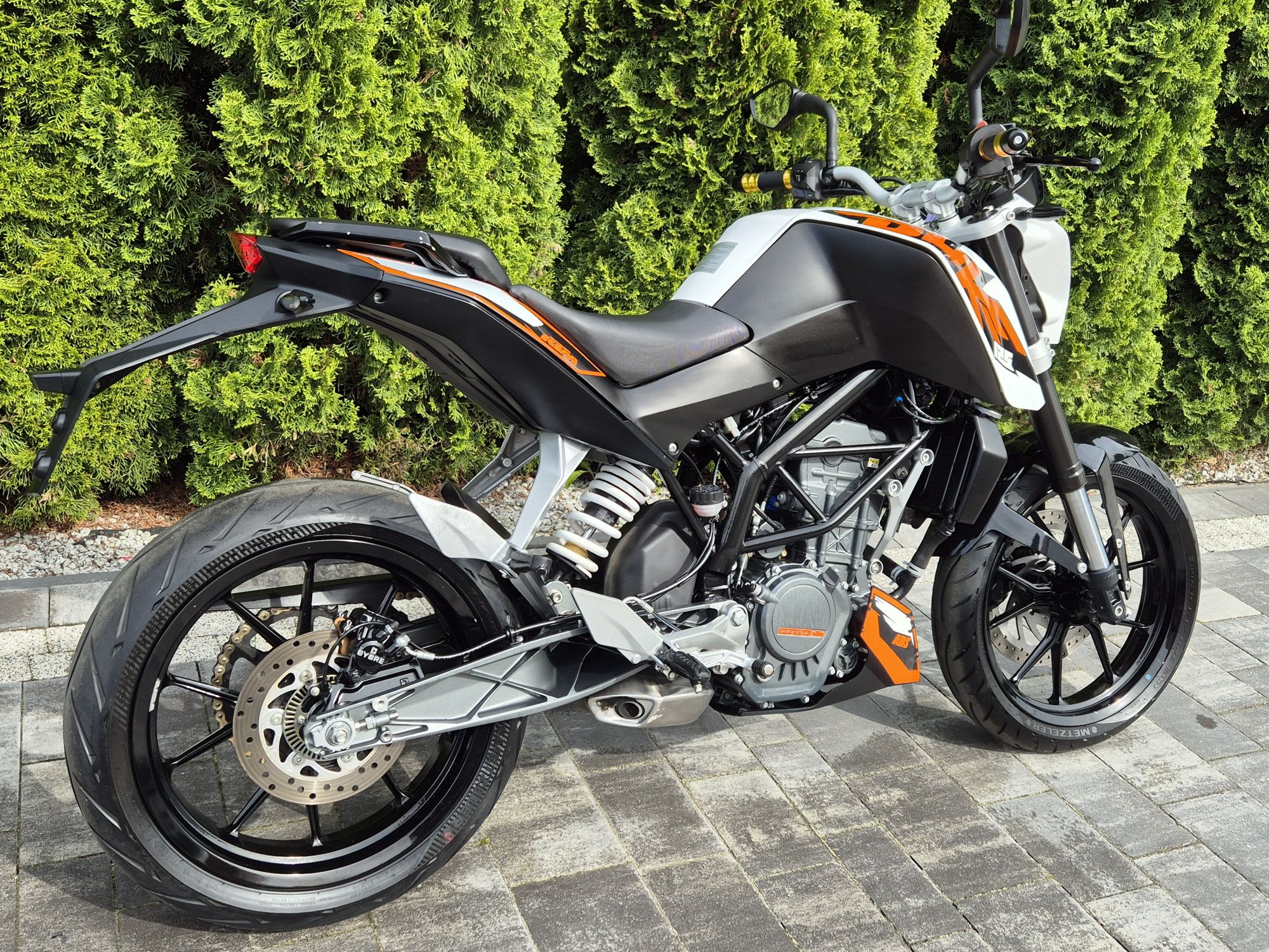 Ktm Duke 125 ABS 2015r Niski Przebieg kat B a1