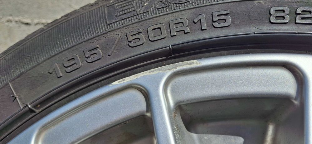 Jantes + Pneus: OZ Racing Superturismo WRC 15" (Race White)