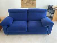 Sofa azul escuro 2 lugares