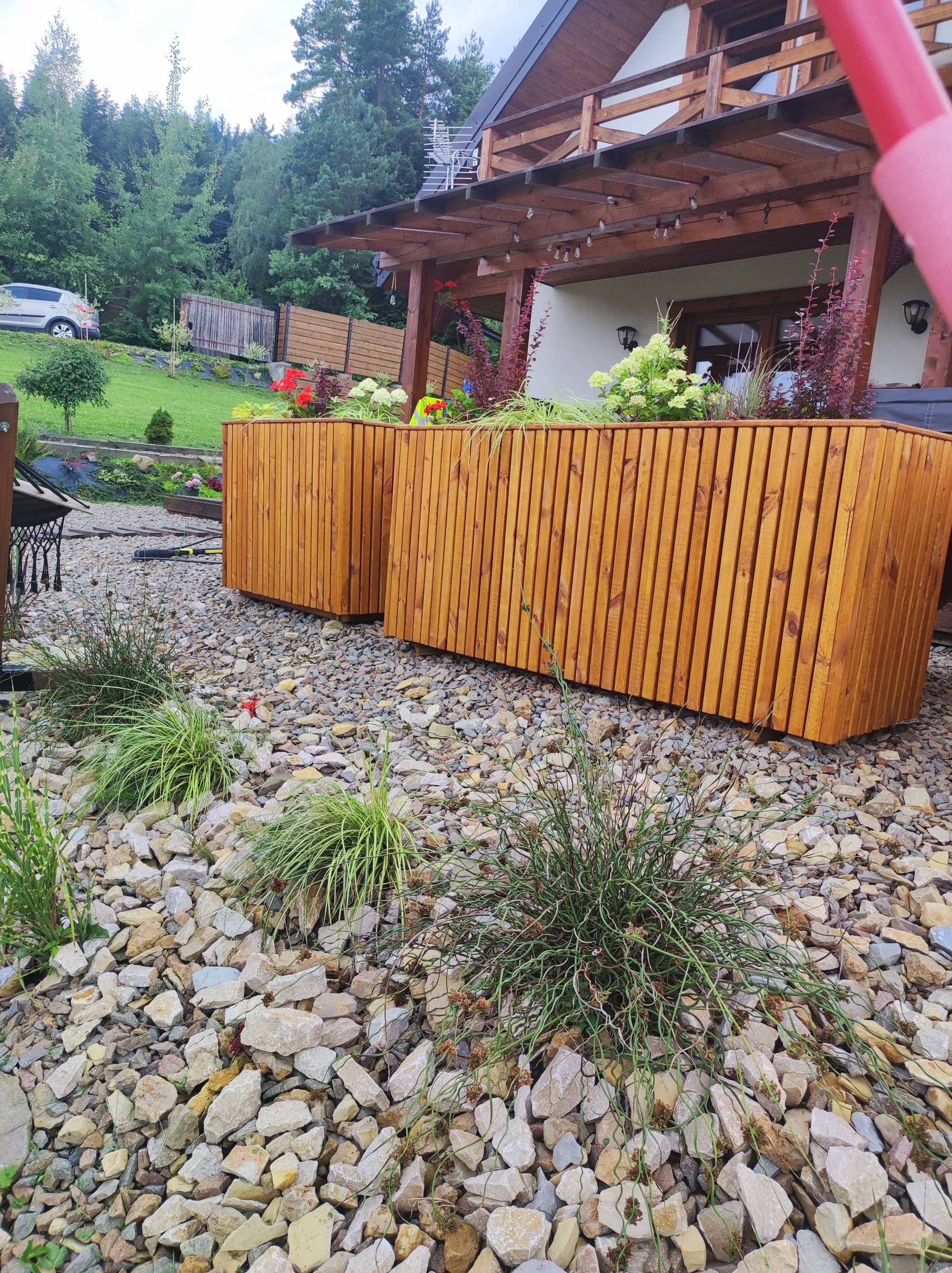 Domek w górach z jacuzzi na Wyłączność Beskid  plac zabaw