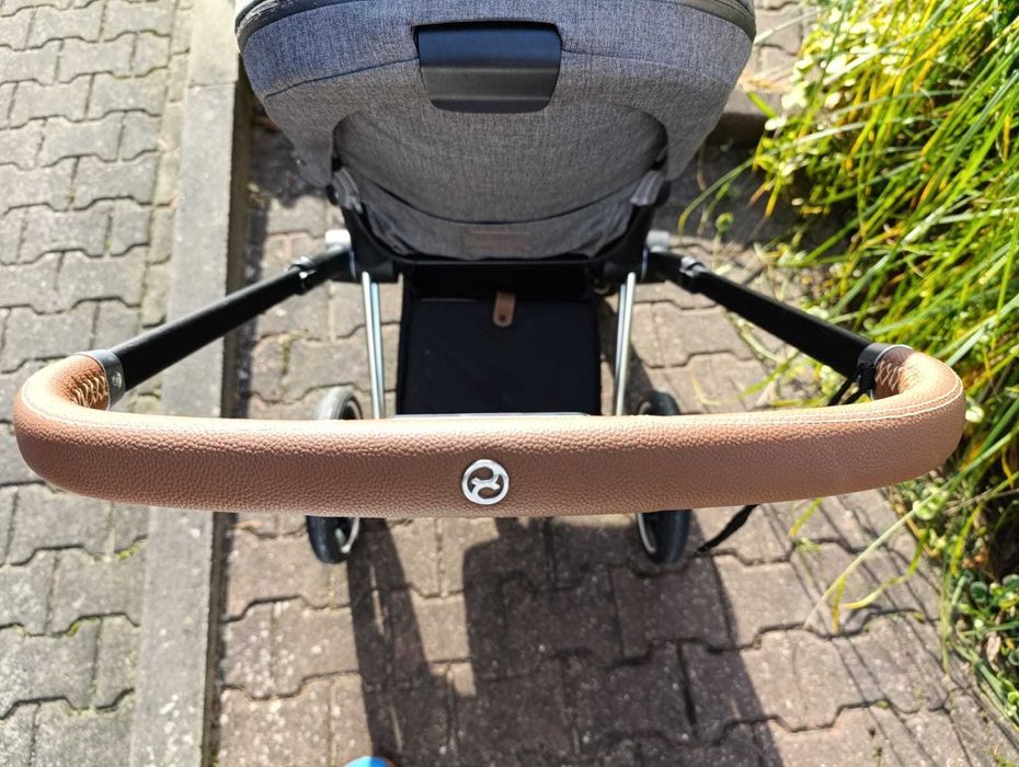 Cybex Priam 2.0, Manhattan Grey, Stelaż chrom, spacerówka, gondola
