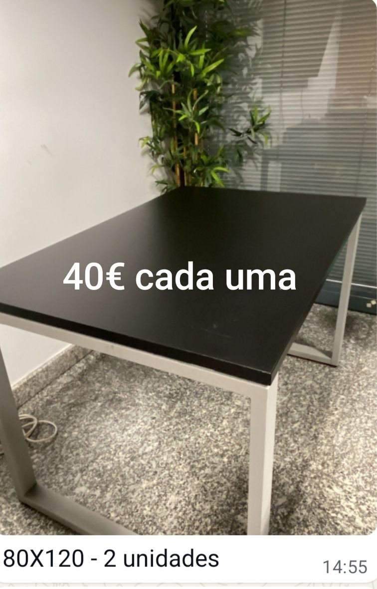 Mesas de escritório , e cadeiras