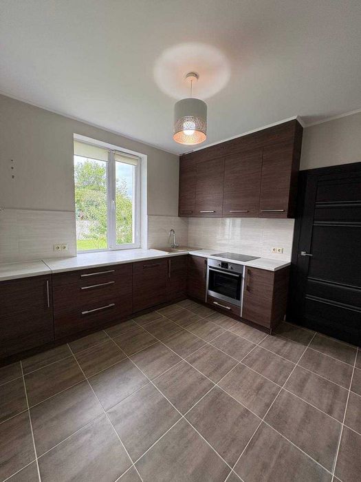 ₴ Продаж сучасного будинку біля Рівного