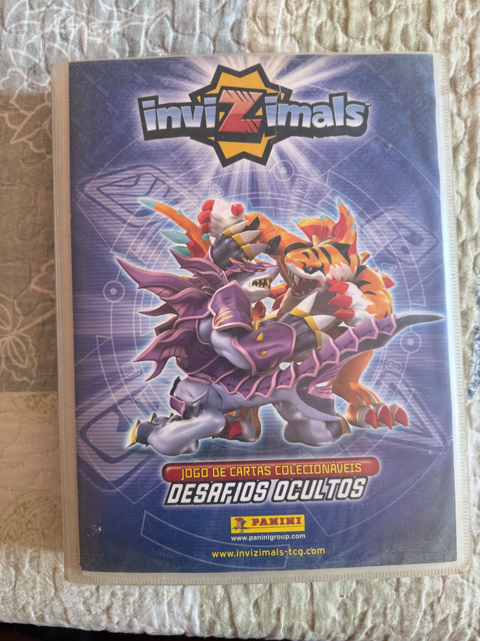 Coleção caderneta invizimals
