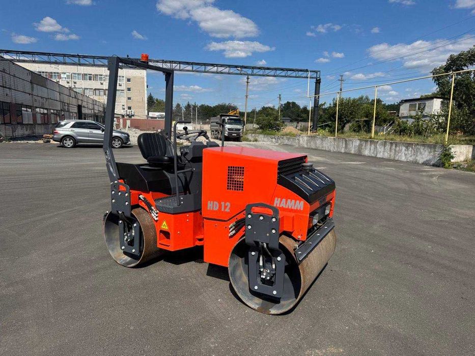 Продам каток HAMM Hd12