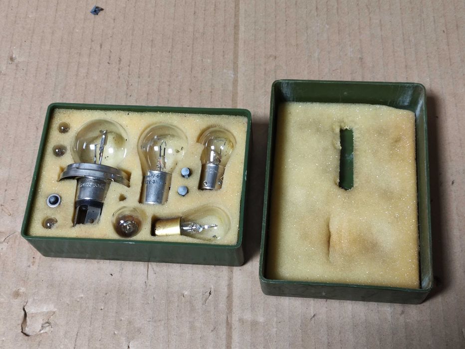 Żarówki samochodowe PRL