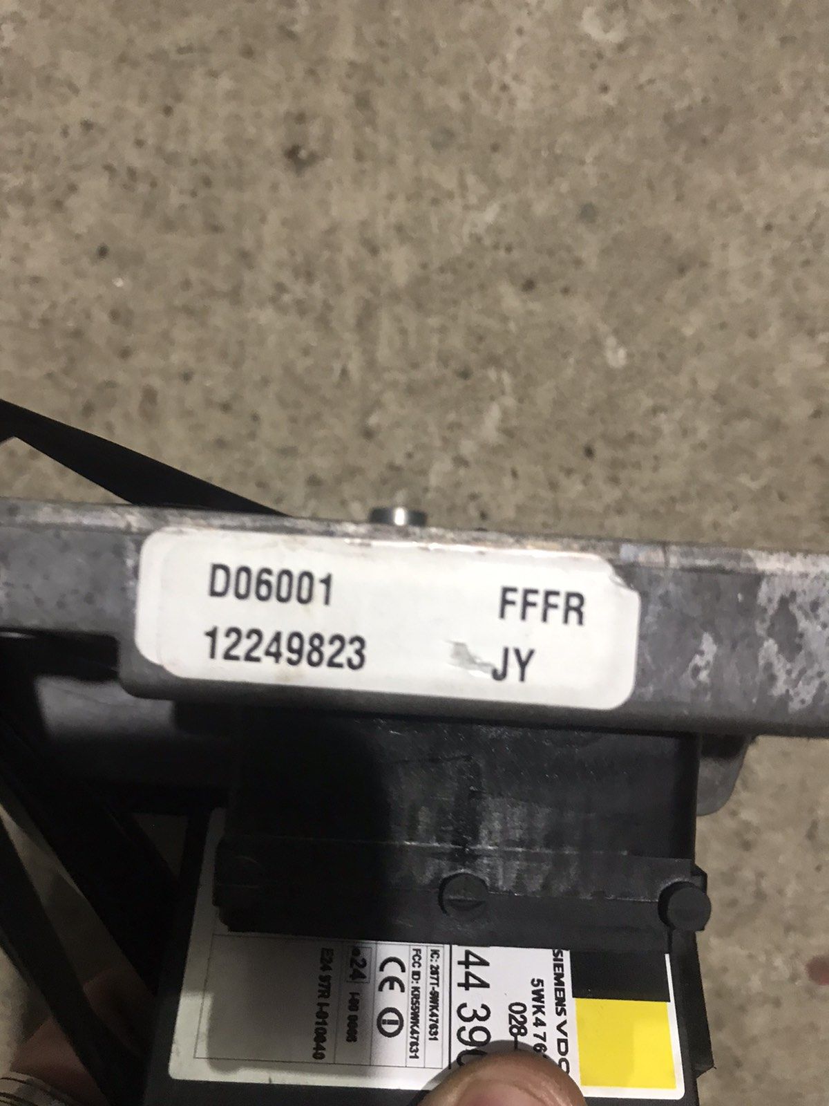 Блок управления двигателем Z16XEP Opel Meriva 12249823