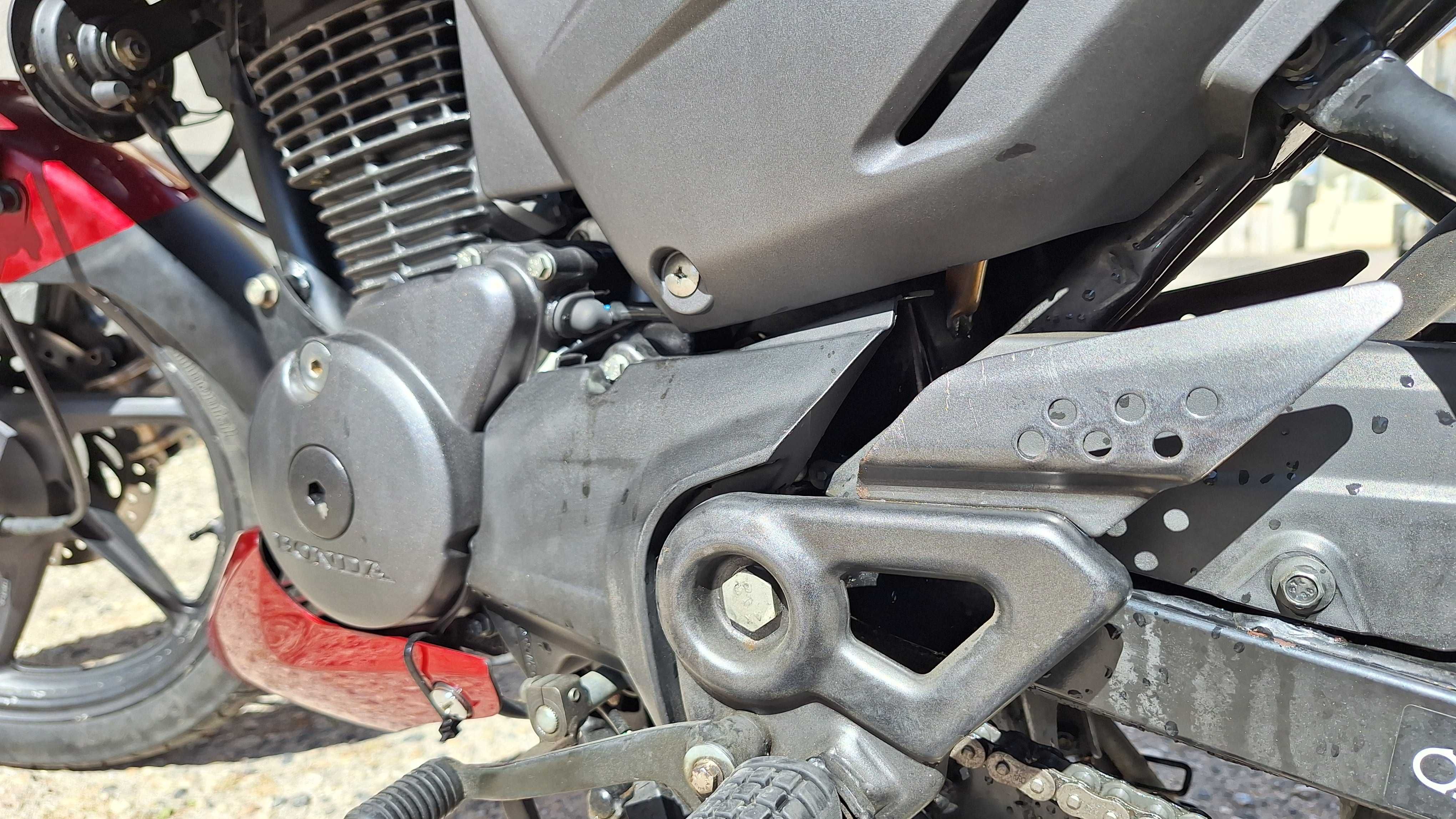 Honda CBF125 (14.342 kms)