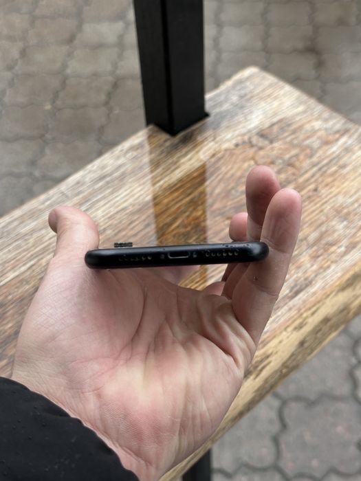 Apple iPhone XR 64GB Black