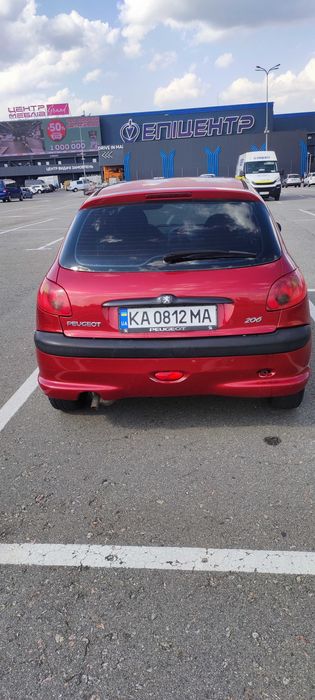 Peugeot 206 1.4 бензин з кондиціонером