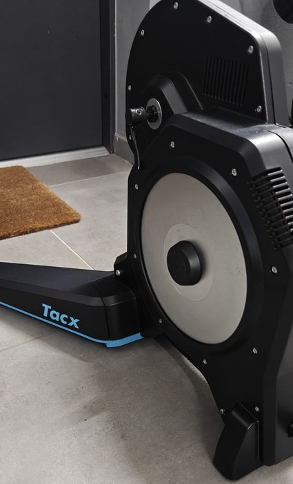 Trenażer Garmin Tacx Flux 2 Smart T2980