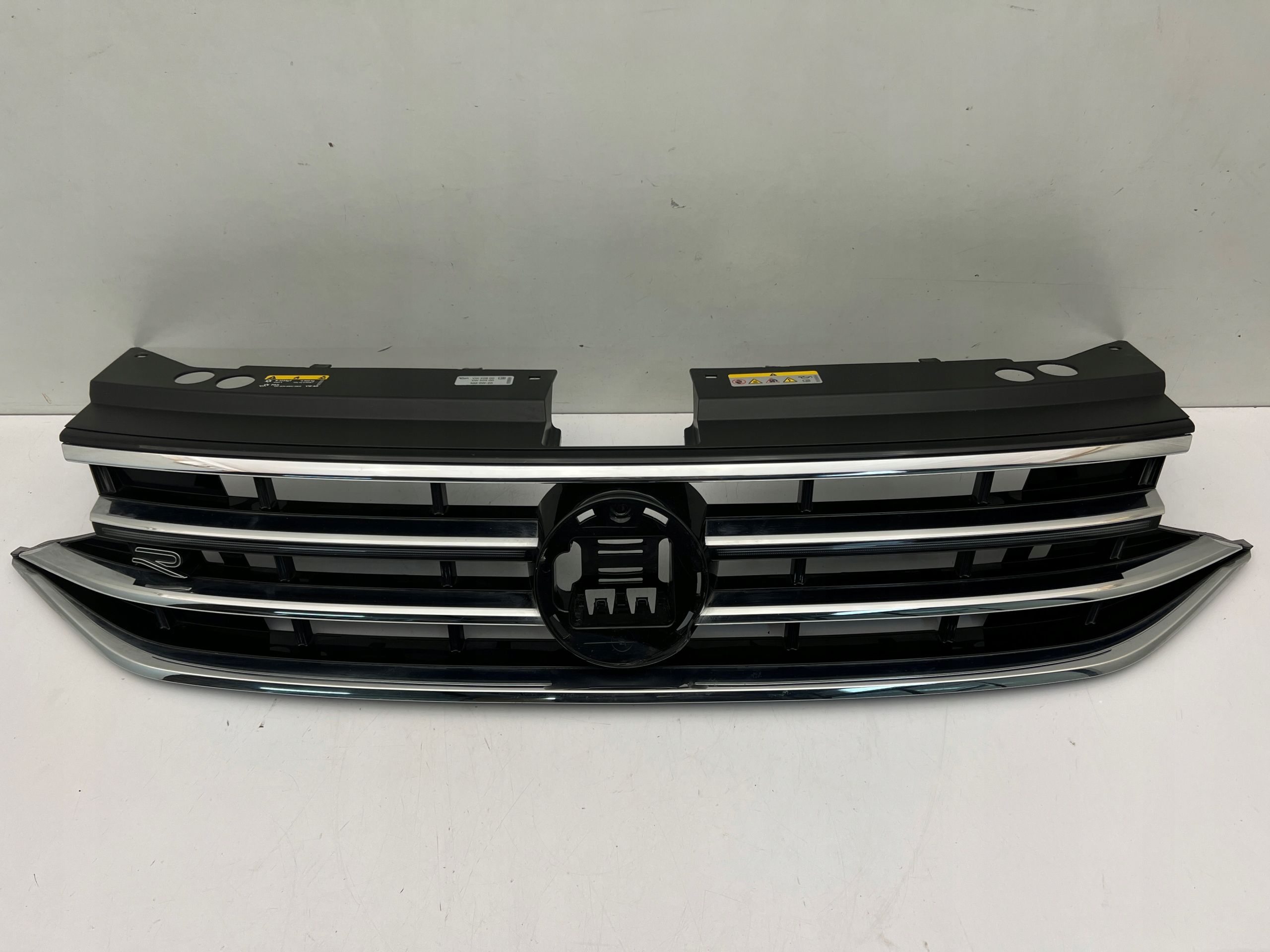 VW Tiguan II Allspace Lift r line Atrapa Grill Zderzaka Przedniego…