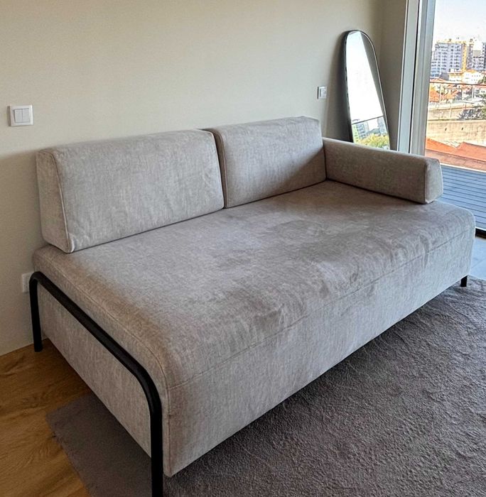 Vendo SOFÁ CAMA NOVO muito Prático flexível e Ajustável ao dia a dia
