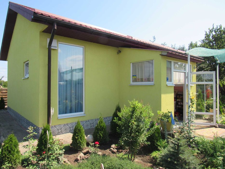 Продається гарний НОВИЙ будинок з ремонтом провулок Полянський