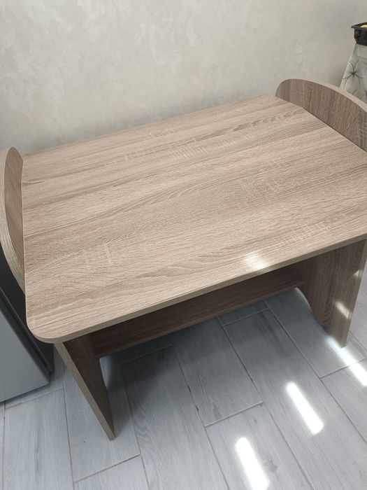 Детская парта, стол для ребенка, школьника, мальчика, девочки