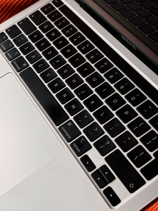 MacBook Pro M1 13 cali / 512 SSD / 16 GB