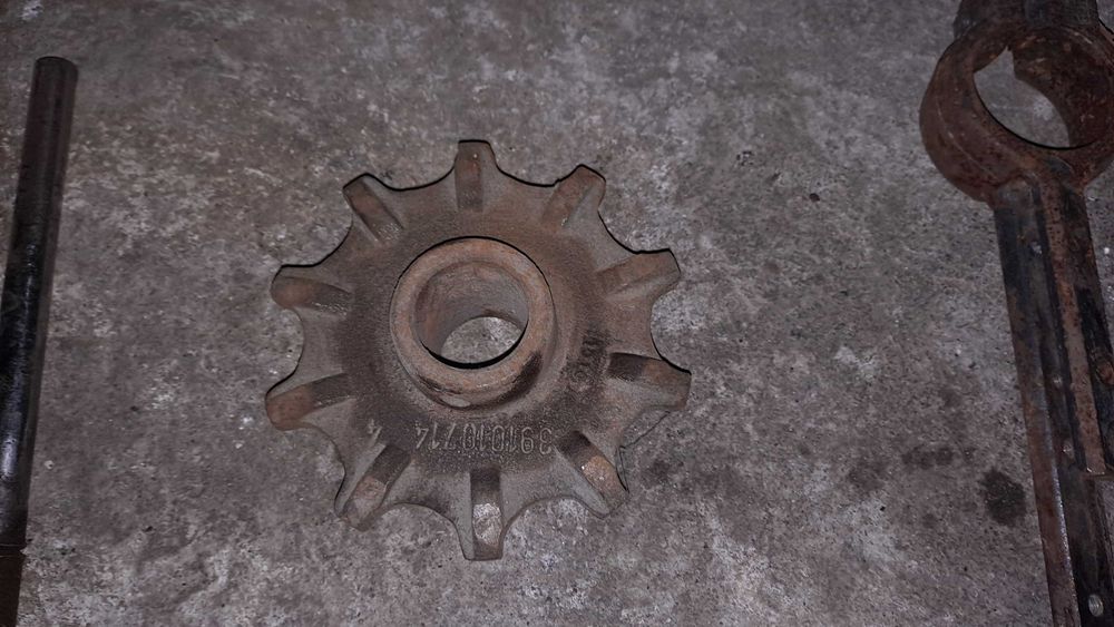 Zębatka podajnika pochyłego Fendt 5220e