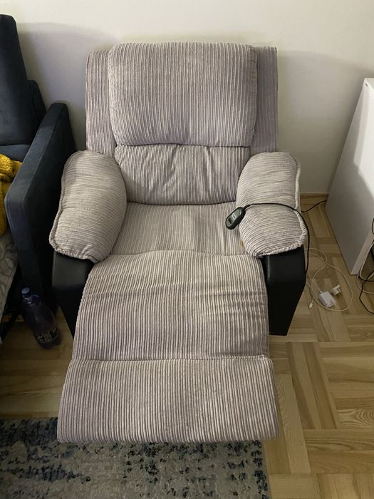 Fotel rozkladany i tez na rece