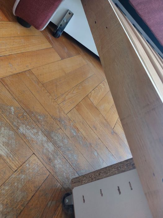Продам б/у диван в хорошому стані