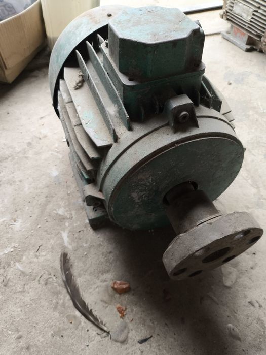 Двигун Італійський 7,5квт 2900 обертів