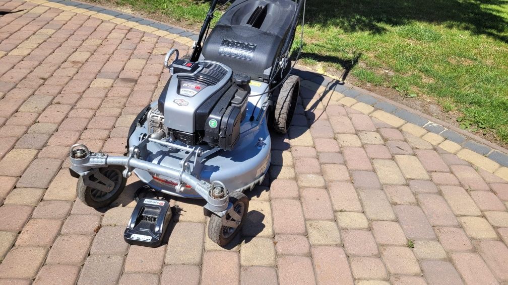 Niemiecka kosiarka potężna do trudnego terenu BRIGGS&STRATTON 6,76KM