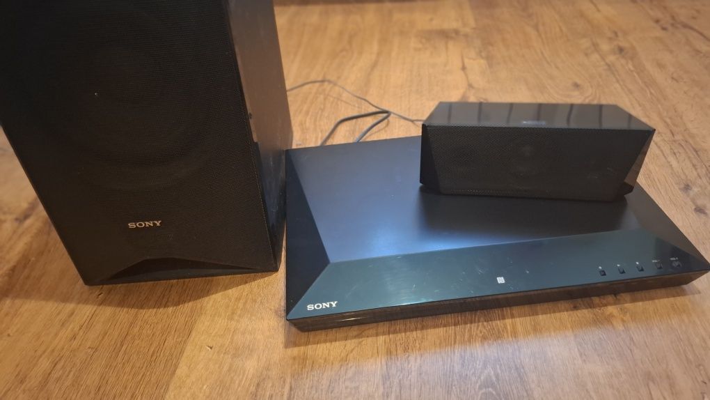 blu-ray disc/dvd home theatre system bdv-E6100