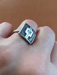 Srebro, kwadratowy srebrny pierścionek