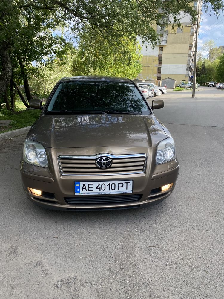 Продам тойота авенсис 2.0