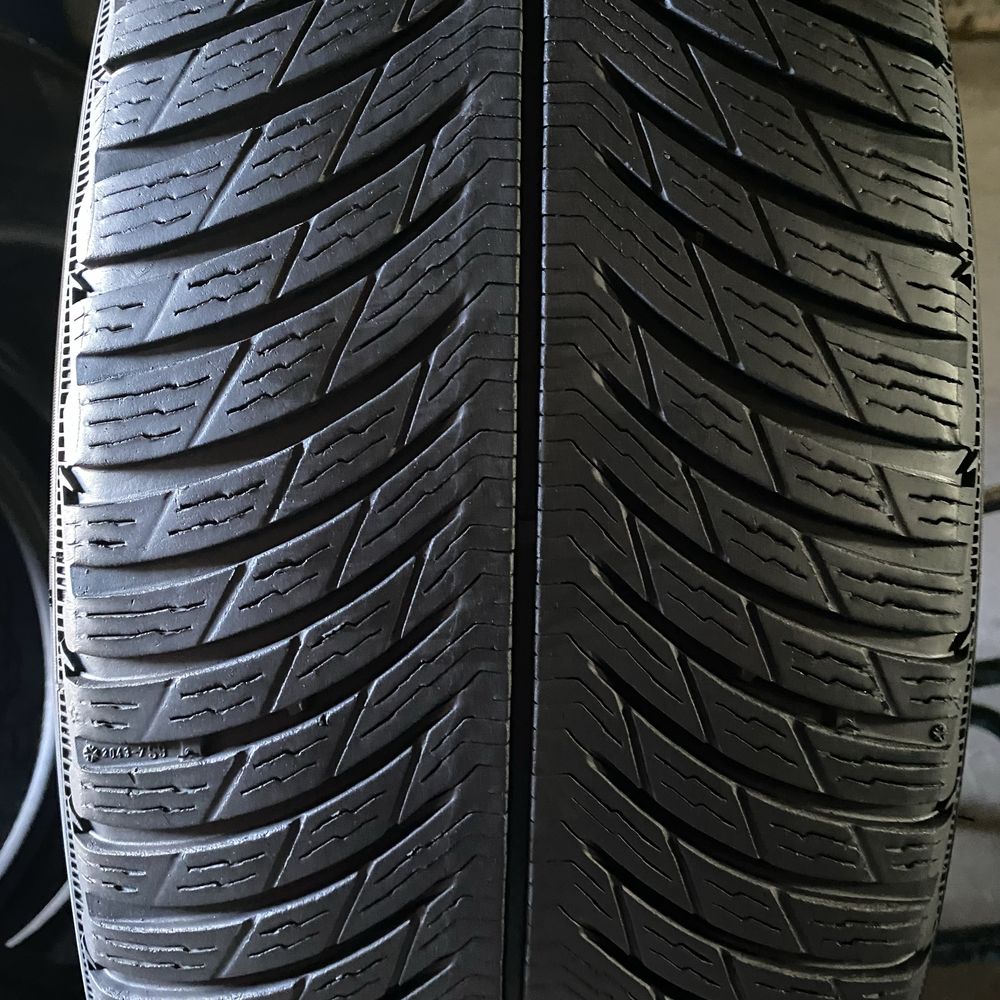 Шини 235/65/17 - 4шт Michelin Pilot Alpin 5 SUV зима