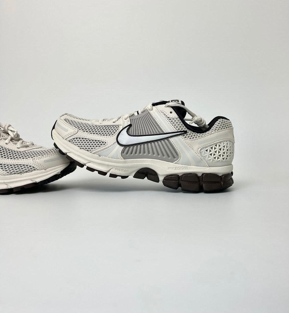 Кросівки nike zoom vomero 5 phantom