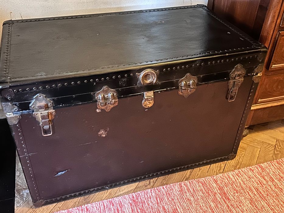 Arca antiga em bom estado