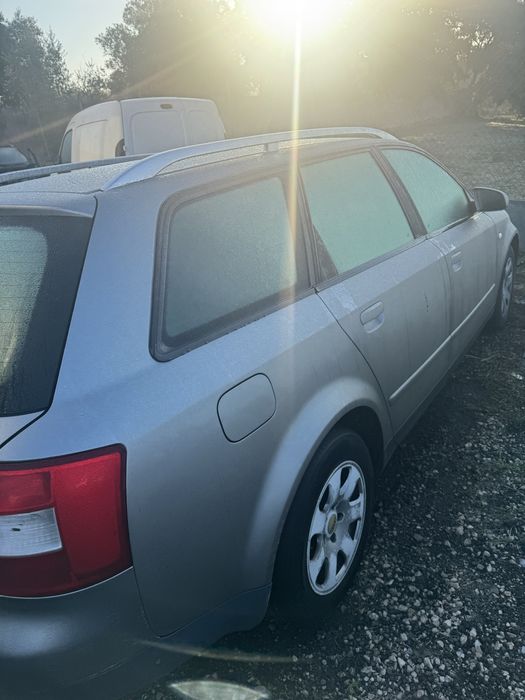 Audi A4………………………..