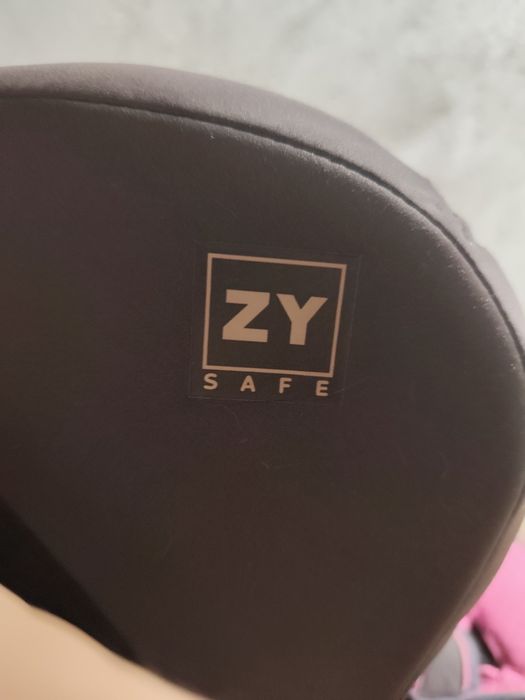 Cadeira de carro para criança em ótimo estado