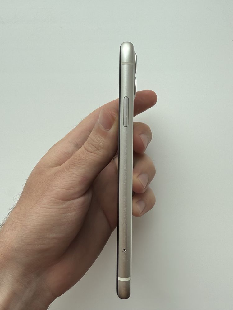 iPhone 11 64Gb White