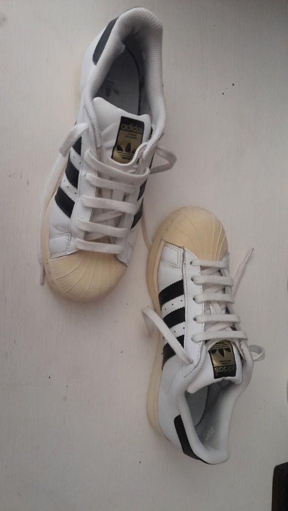 Sapatilhas adidas Superstar tamanho 36 1/2