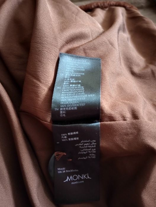 Damskie futerko Monki