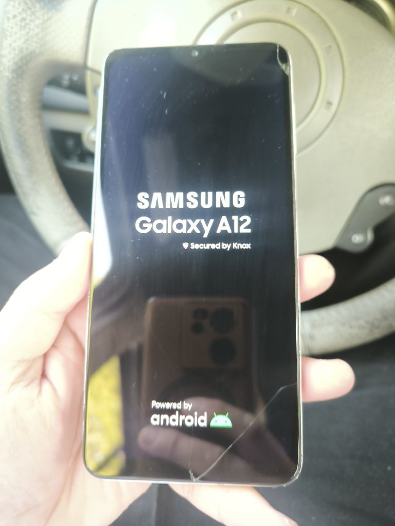 Samsung Galaxy A12 ecrã estalado
