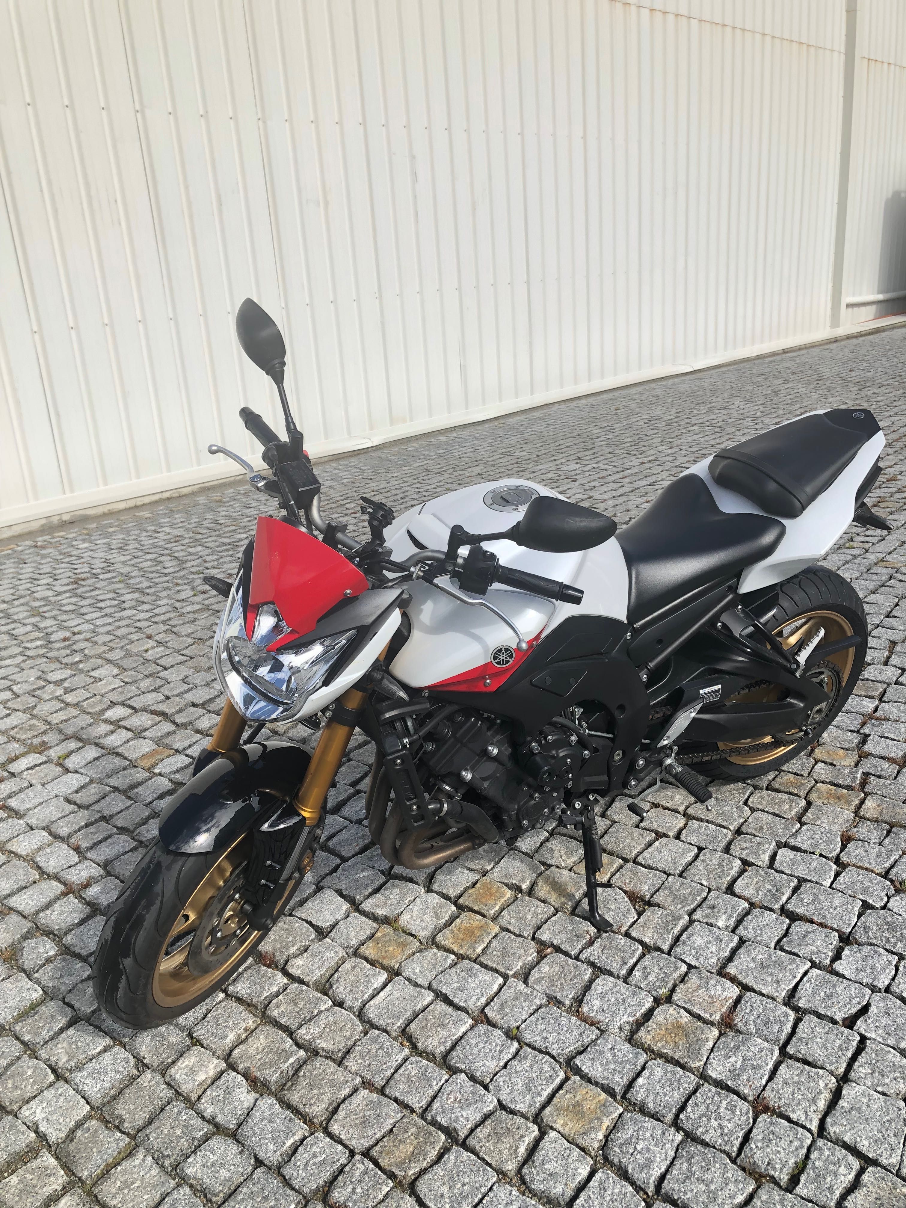 Yamaha FZ8 S Personalizada