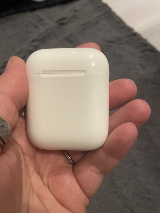 Airpods gen 2 uszkodzona prawa słuchawka