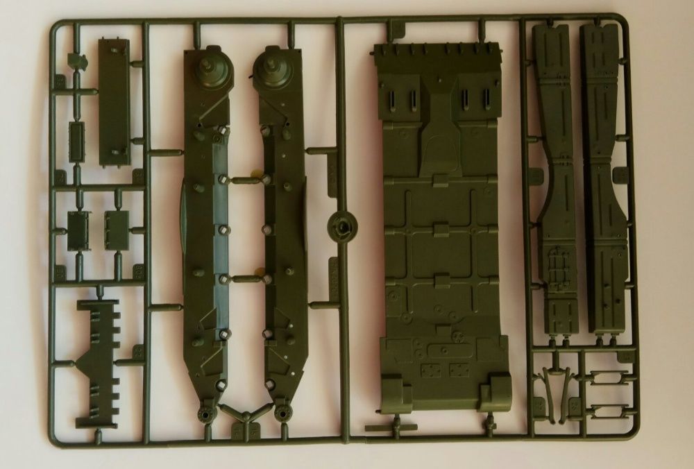 Модель сборная SKIF Танк Т-64БВ (МК205)