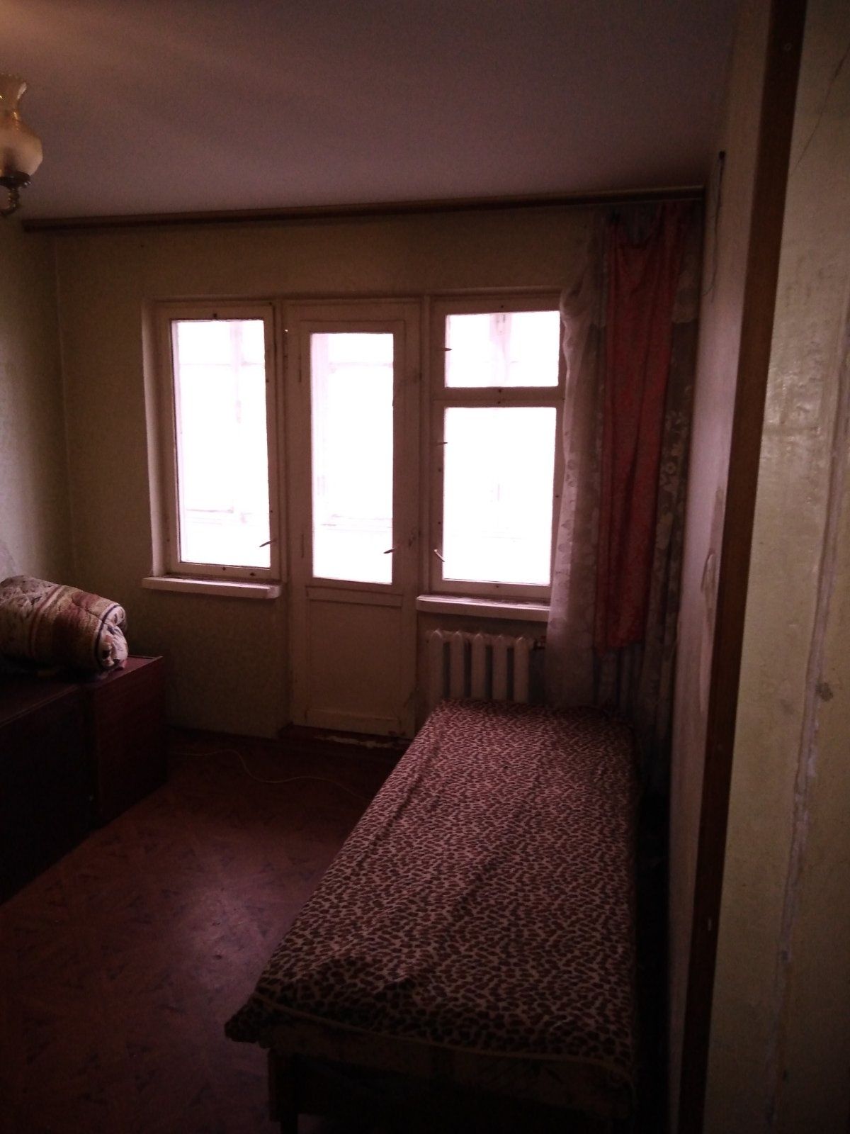 Продам квартиру 2 комнатную на Краснова Вымпел