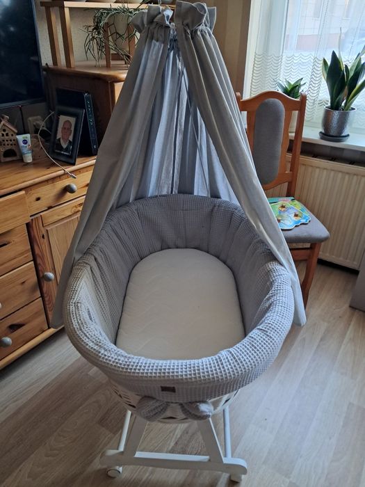 Kosz mojzesza, łozeczko