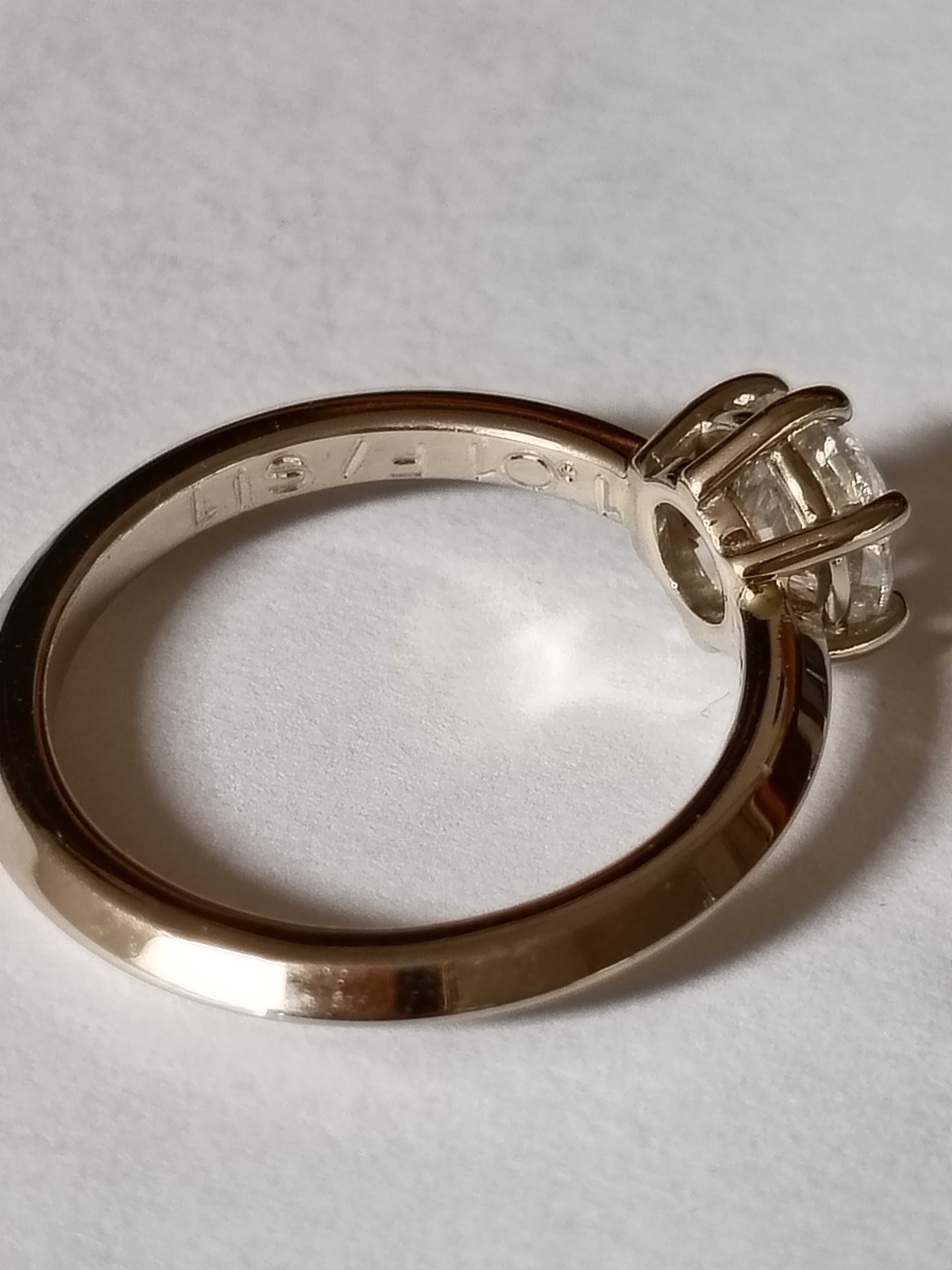 Złoty pierścionek 585 z brylantem 1,01ct cert wzór Tiffany