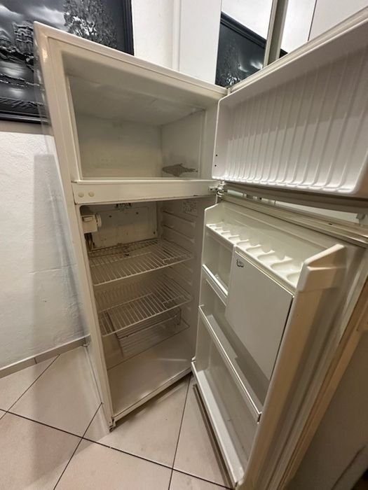 Lowówka z zamrażarką biała